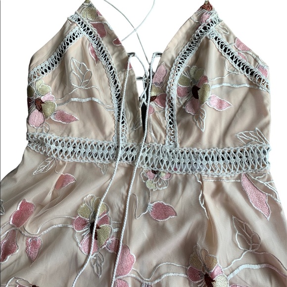 Atiste pink floral romper size L - Picture 2 of 5